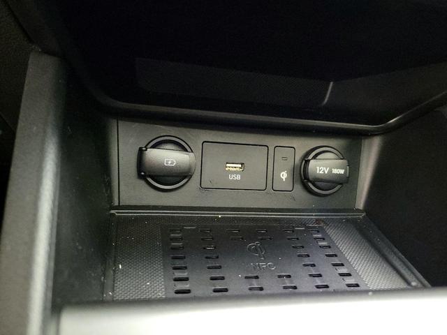 Photo of 2023 White Hyundai KONA