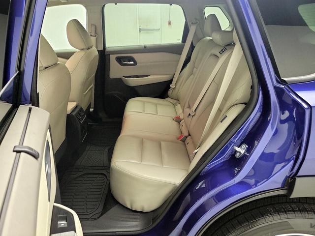 Photo of 2023 Blue Nissan Rogue