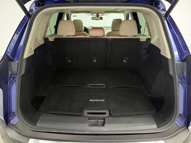 Photo of 2023 Blue Nissan Rogue