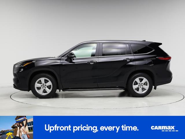 Photo of 2023 Black Toyota Highlander