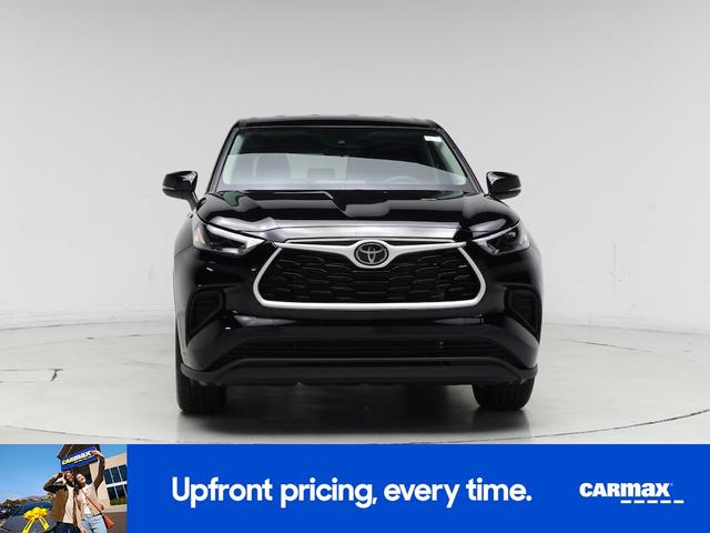 Photo of 2023 Black Toyota Highlander