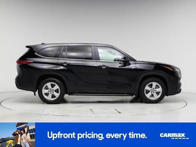 Photo of 2023 Black Toyota Highlander