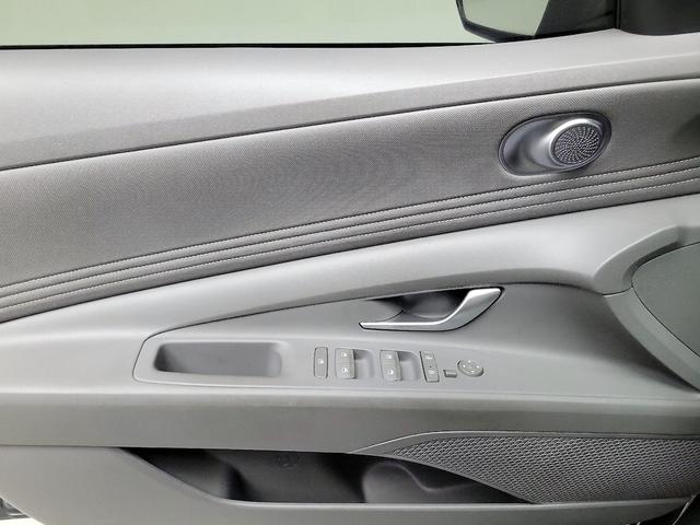 Photo of 2023 Gray Hyundai ELANTRA