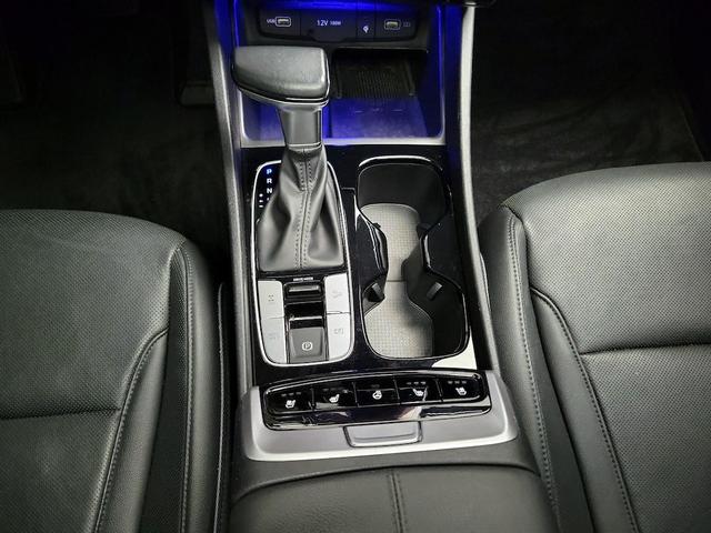 Photo of 2022 Tan Hyundai SANTA CRUZ