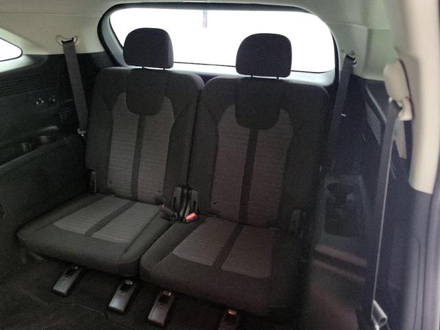 Photo of 2023 White Kia Sorento