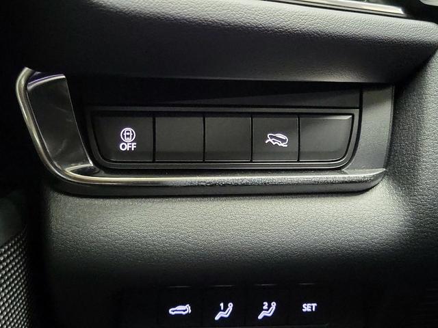 Photo of 2022 Gray Mazda CX-30
