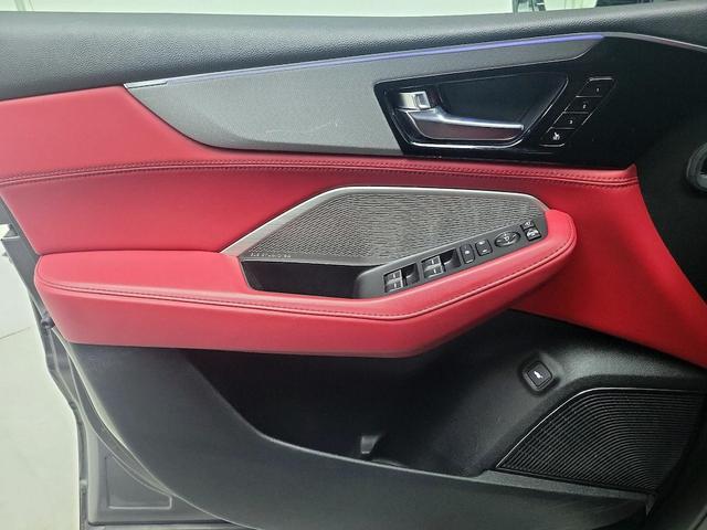 Photo of 2023 Gray Acura MDX