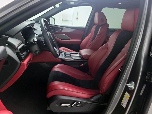 Photo of 2023 Gray Acura MDX