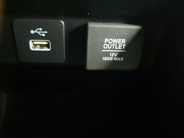 Photo of 2023 Gray Acura MDX