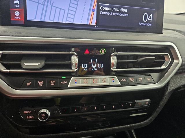 Photo of 2023 White BMW X3