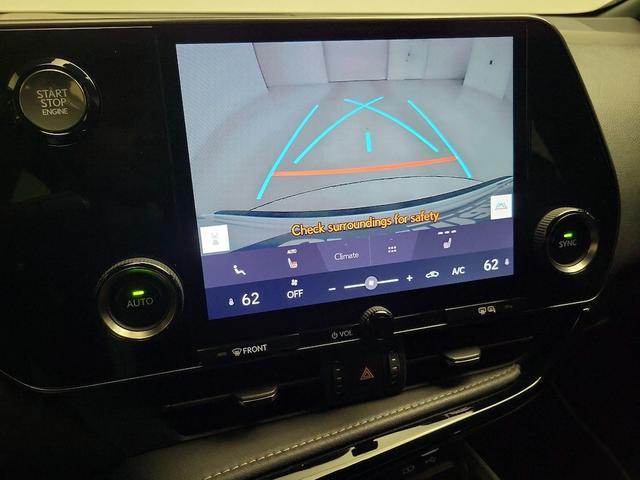 Photo of 2022 White Lexus NX 350