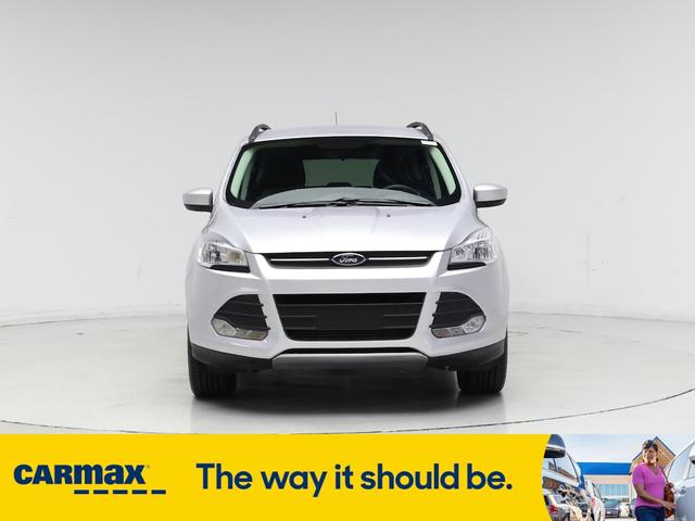 Photo of 2016 Silver Ford Escape