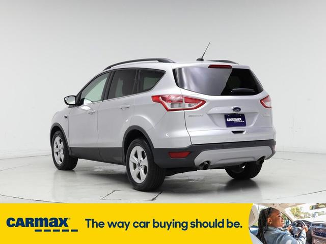 Photo of 2016 Silver Ford Escape