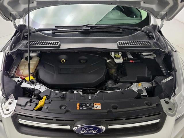 Photo of 2016 Silver Ford Escape