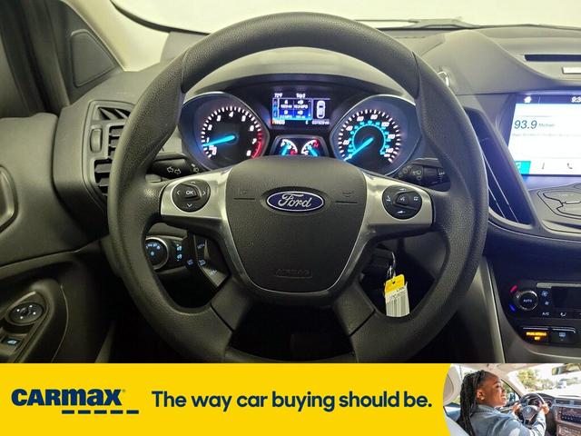 Photo of 2016 Silver Ford Escape