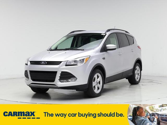 Photo of 2016 Silver Ford Escape