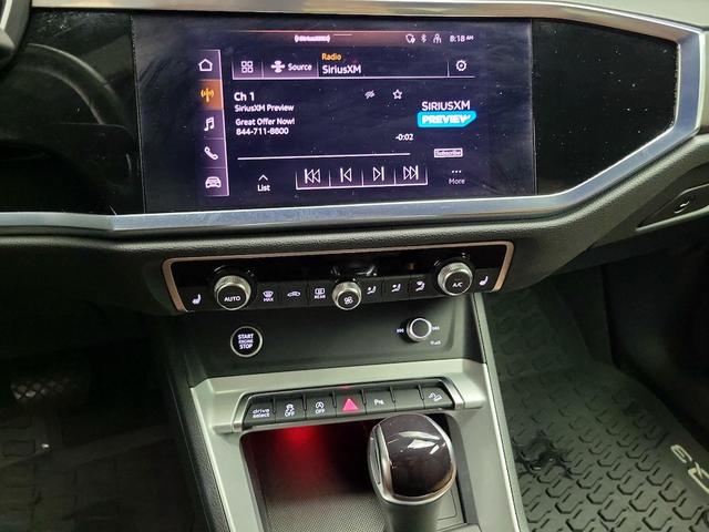 Photo of 2022 White Audi Q3