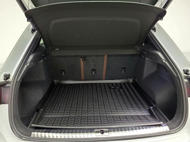 Photo of 2022 White Audi Q3