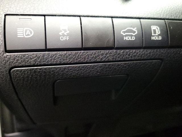 Photo of 2023 White Toyota Camry