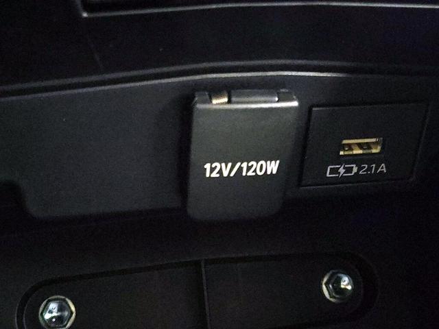 Photo of 2020 White Toyota Corolla