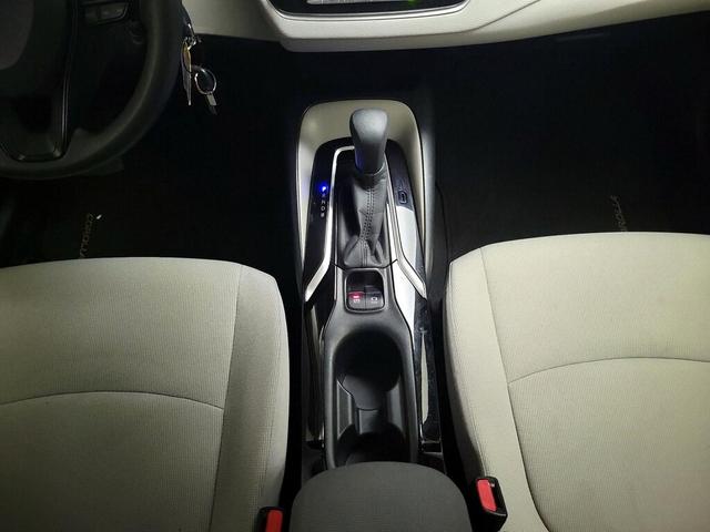 Photo of 2020 White Toyota Corolla