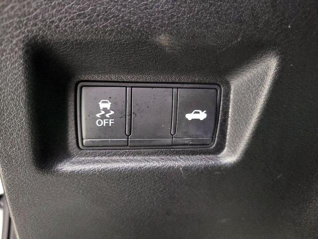 Photo of 2020 White INFINITI Q50