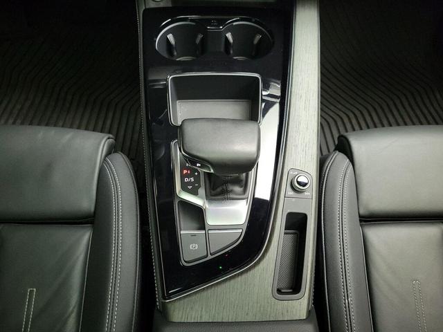 Photo of 2021 Gray Audi A4