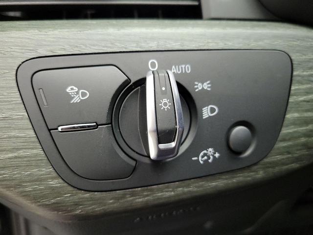Photo of 2021 Gray Audi A4