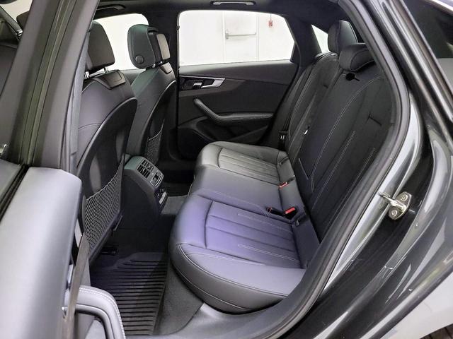 Photo of 2021 Gray Audi A4