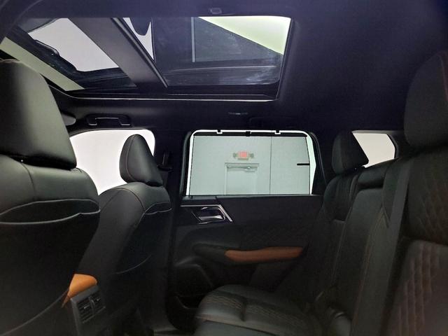 Photo of 2022 Brown Mitsubishi Outlander