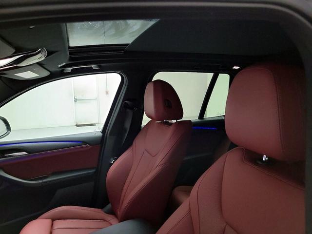 Photo of 2024 Gray BMW X3