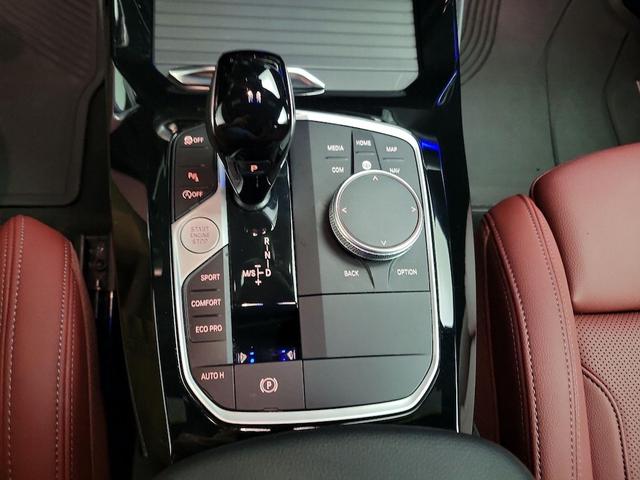 Photo of 2024 Gray BMW X3