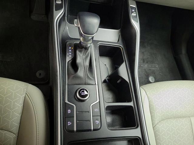Photo of 2023 Gray Kia Sorento