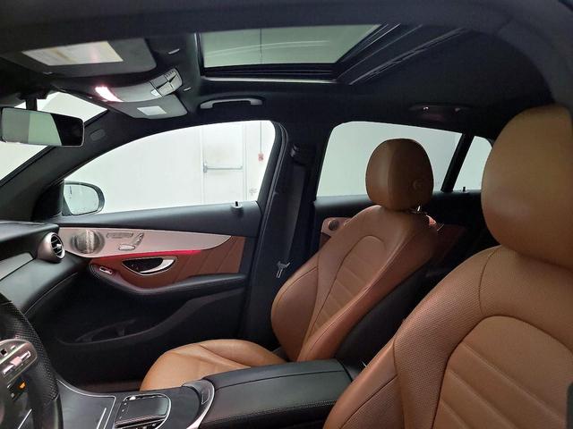 Photo of 2021 Black Mercedes-Benz GLC 300