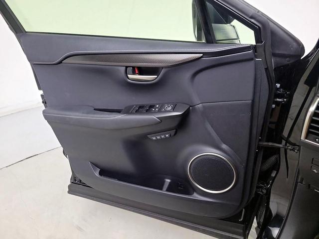 Photo of 2017 Black Lexus NX 200t