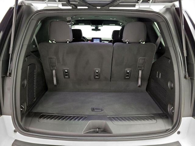 Photo of 2022 White Chevrolet Tahoe