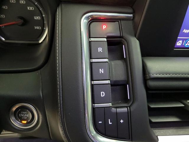 Photo of 2022 White Chevrolet Tahoe