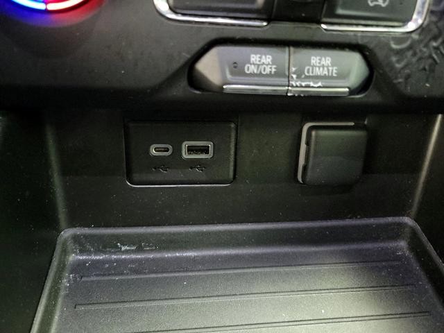 Photo of 2022 White Chevrolet Tahoe