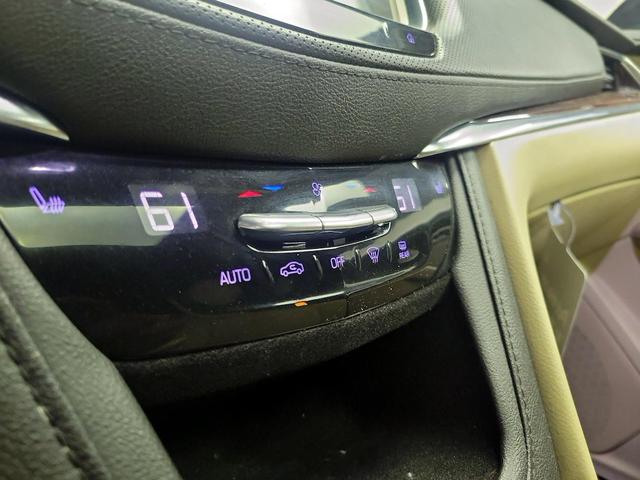 Photo of 2019 Blue Cadillac XT5