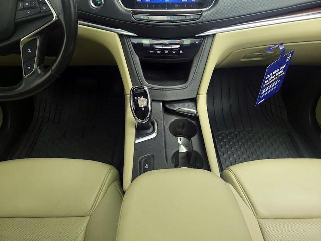 Photo of 2019 Blue Cadillac XT5