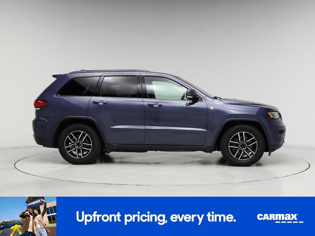 Photo of 2020 Blue Jeep Grand Cherokee