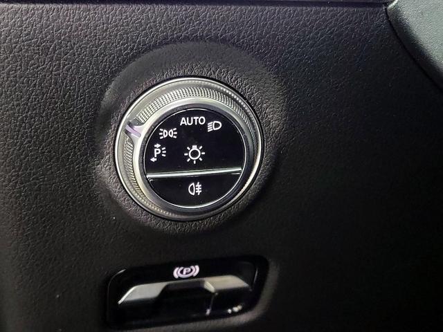 Photo of 2024 Black Mercedes-Benz C-Class