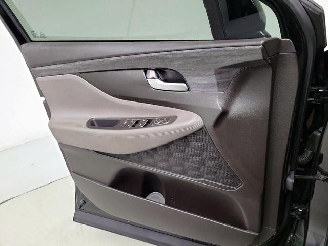 Photo of 2020 Black Hyundai SANTA FE