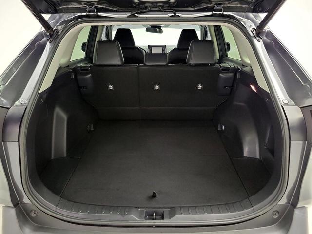 Photo of 2019 Gray Toyota RAV4