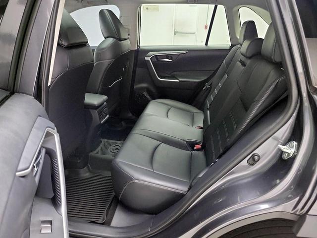 Photo of 2019 Gray Toyota RAV4