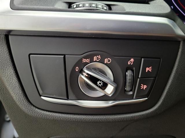 Photo of 2023 White BMW X3