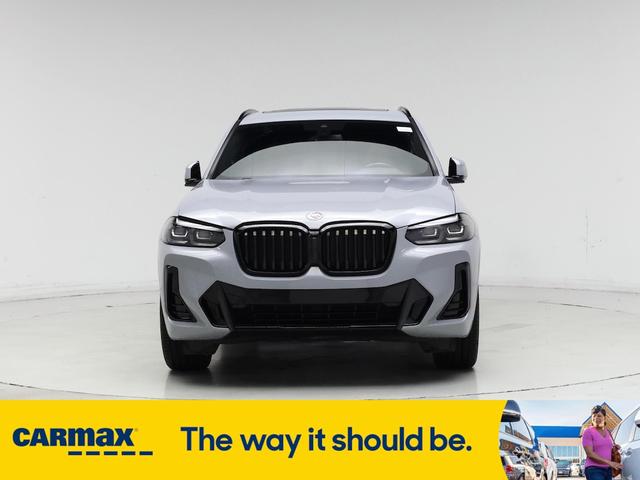 Photo of 2023 White BMW X3