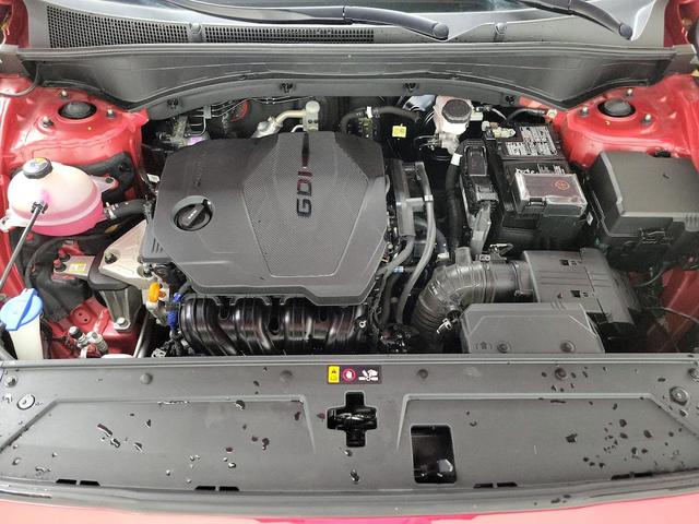 Photo of 2023 Red Hyundai SANTA FE