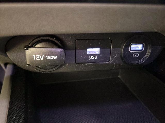 Photo of 2022 Silver Hyundai ELANTRA