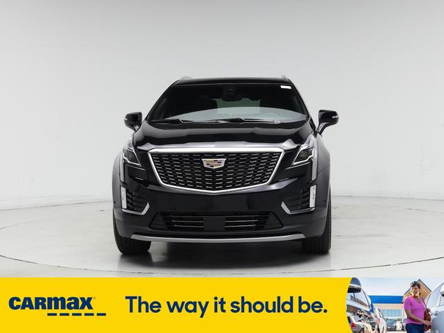 Photo of 2022 Black Cadillac XT5